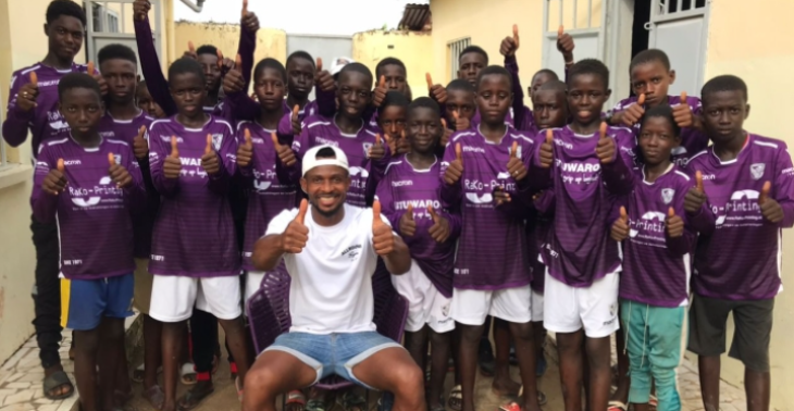 Raising funds to send used and new clothes, shoes and sports equipments 