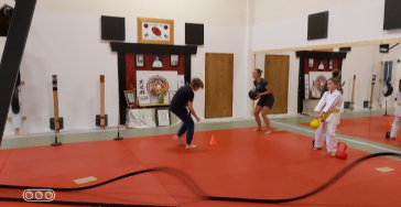 Help Trainingscenter De Sportclub de COVID-19 te overwinnen. Help ons dank u wel. Frans en Sandra.