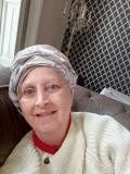 astrid met hoofddoek
