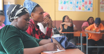 Steun Health Promoters voor het geven van gezondheideducatie in townships
