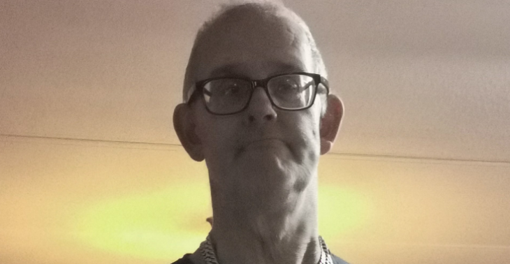 HELP MIJN GOEDE VRIEND UIT DE SCHULDEN