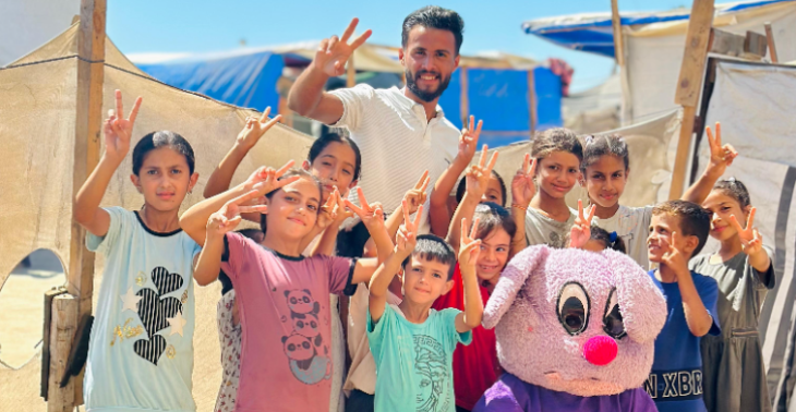 Help Mohammed provide food & clothing to displaced civilians.