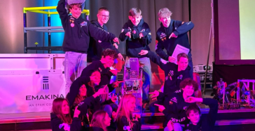 Van klaslokaal naar wereldpodium VEX Worlds : Jouw steun maakt het mogelijk