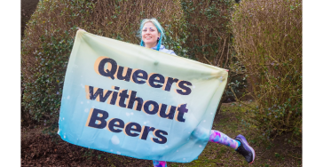 Vief rent voor Queers without Beers
