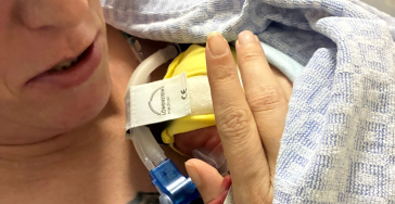 Djanila geboren met 27 weken en 2 dagen gewicht 735 gram