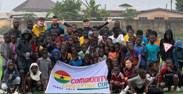 Éen bal, zoveel kansen! Steun ons voetbaltoernooi in Ghana