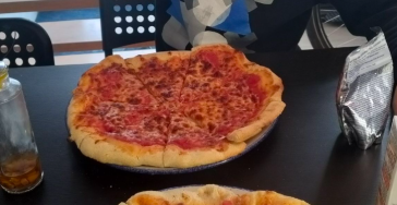 pizza burritobar