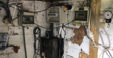 Help Annik aan veilige elektriciteit en een brandveilige woning