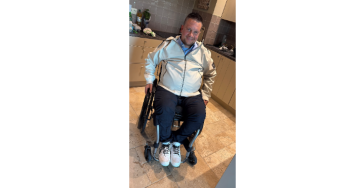 Steun voor mijn zoon nick voor een ergonomische stoel na zijn zwaar acciden