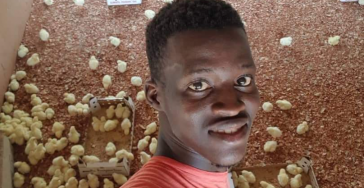 Een steun/support voor/for  Africa/Gambia